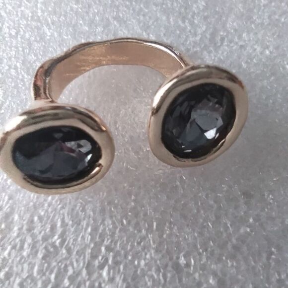 Statment Ring and Earrings Free - Picture 4 of 6